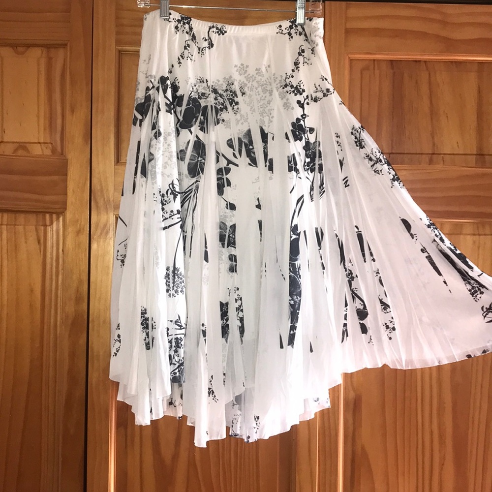 Maurice’s Mid Length Skirt